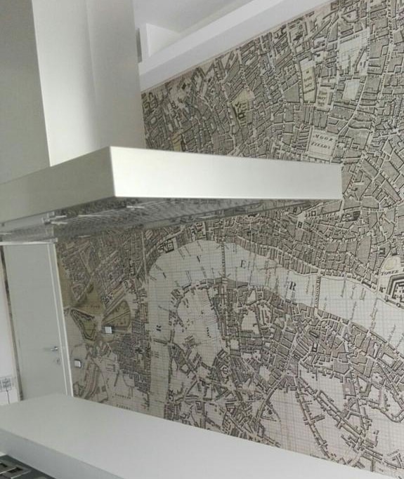 Wallpaper decorativo artistico con mappa