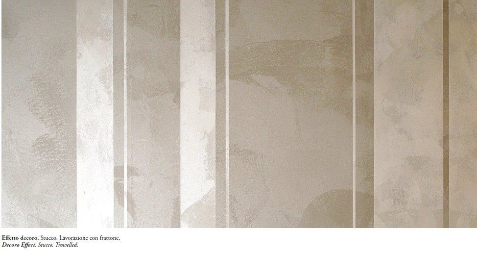 Parete grigia per studio moderno